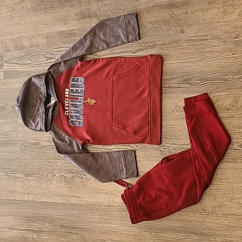 NBA Cleveland Cavaliers Hooded Sweatshirt with Matching Xersion Joggers Size 6/7